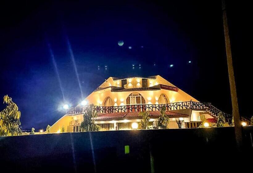 酒店 Oyo 90375 Riyasat Cottage