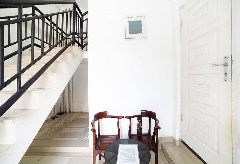 בית מלון כפרי Oyo 91286 Batser Homestay Syariah