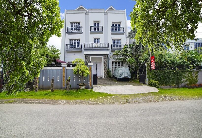 בית מלון כפרי Oyo 91286 Batser Homestay Syariah