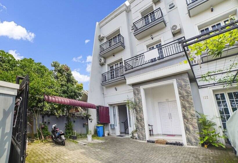 בית מלון כפרי Oyo 91286 Batser Homestay Syariah