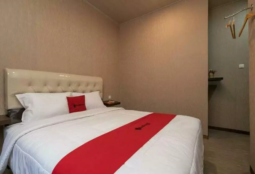 Hotelli Reddoorz @ Jalan Srikandi Pekanbaru