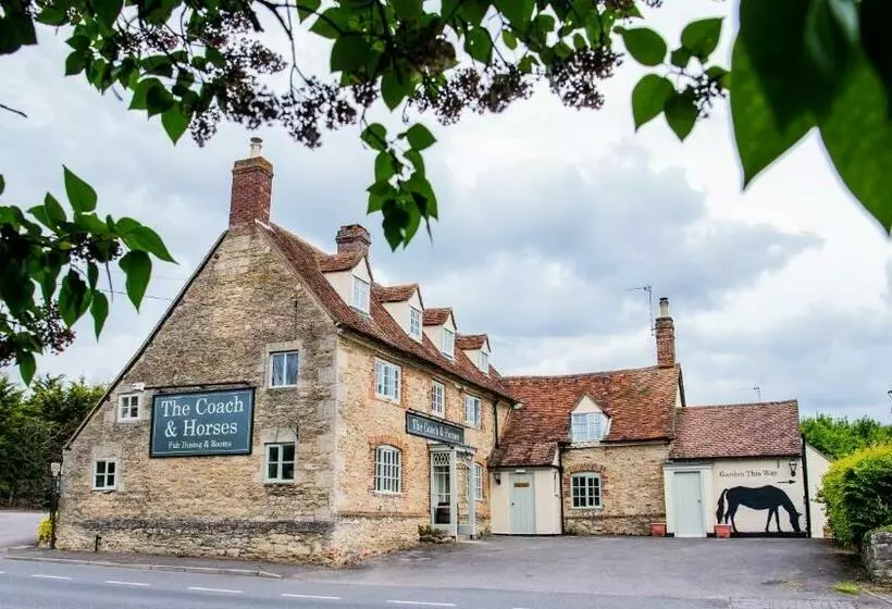 Hotelli The Coach And Horses