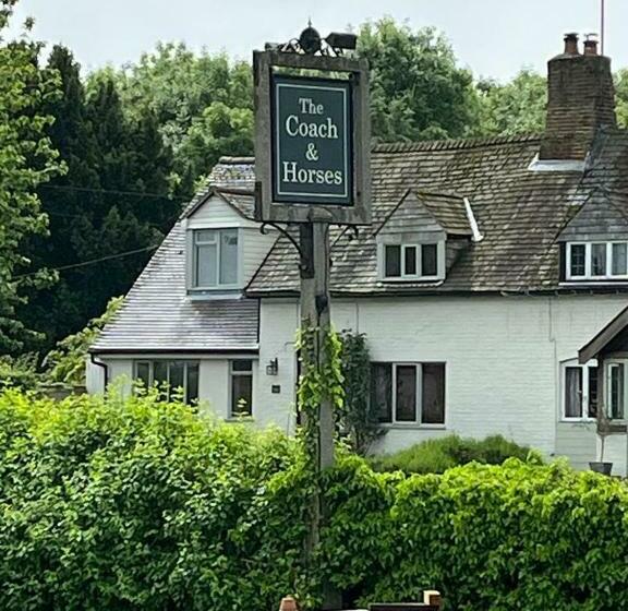 فندق The Coach And Horses