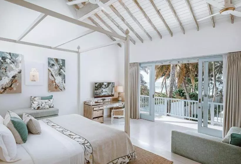 Hotelli Villa Selenya