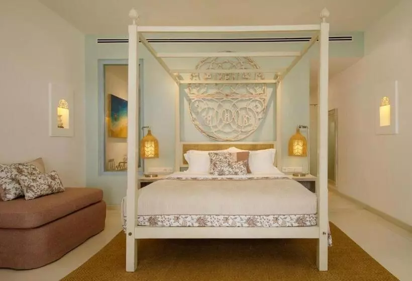 Hotelli Villa Selenya