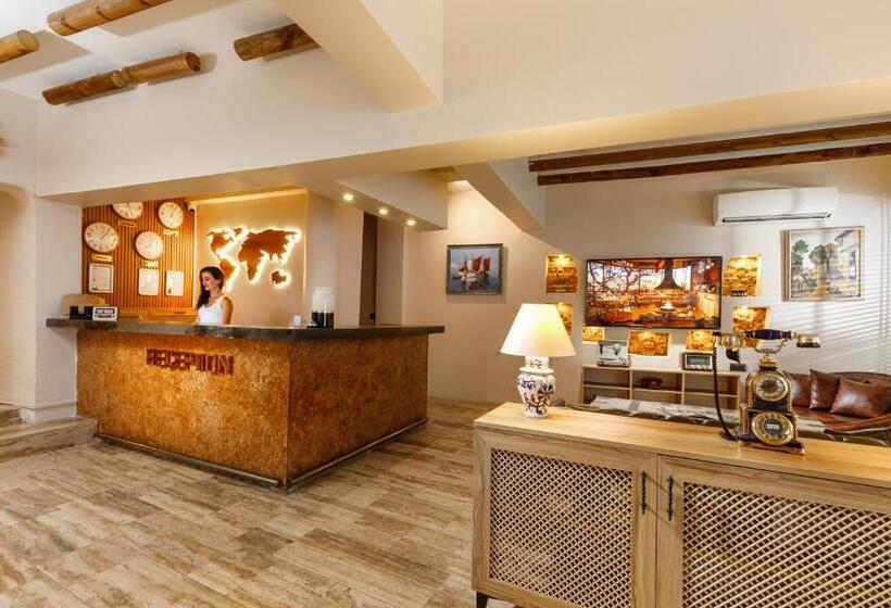 هتل Gran Via Alsancak