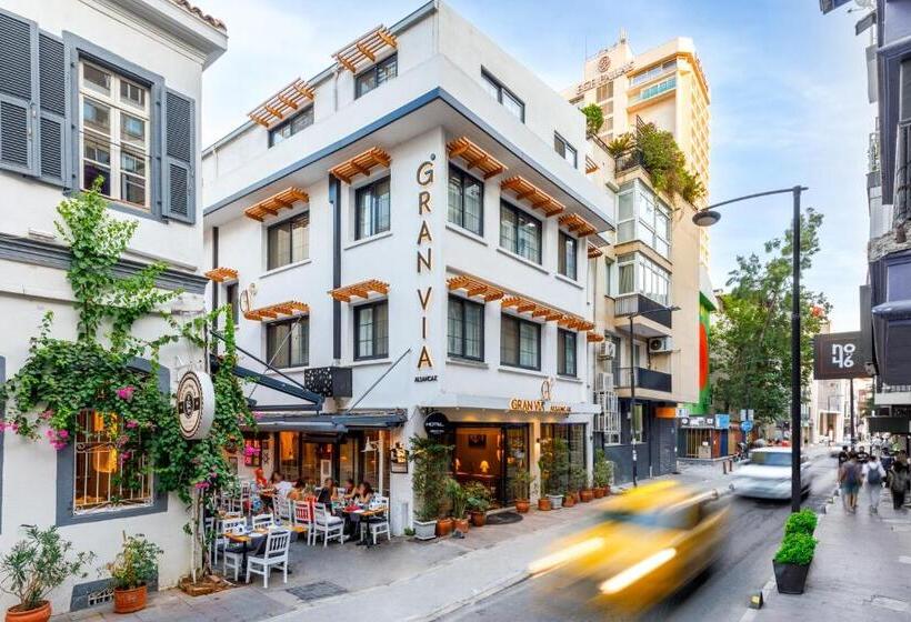هتل Gran Via Alsancak