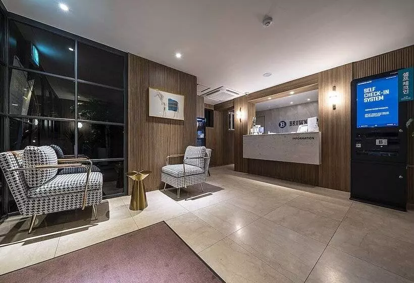 Brown Dot Hotel Osan