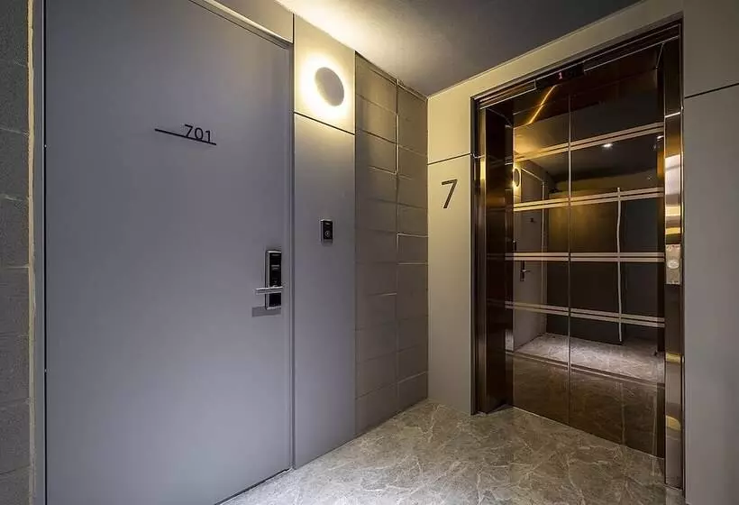 Brown Dot Hotel Osan