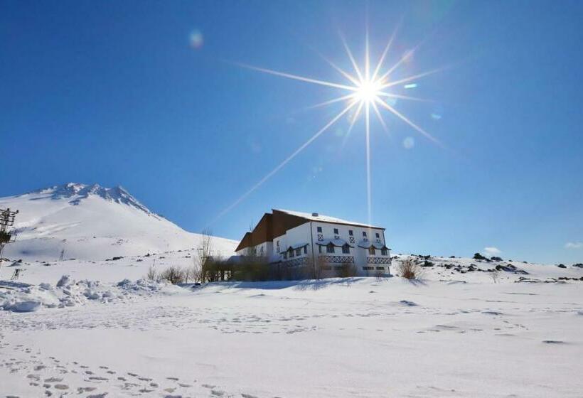 Karbeyaz Hotel & Resort