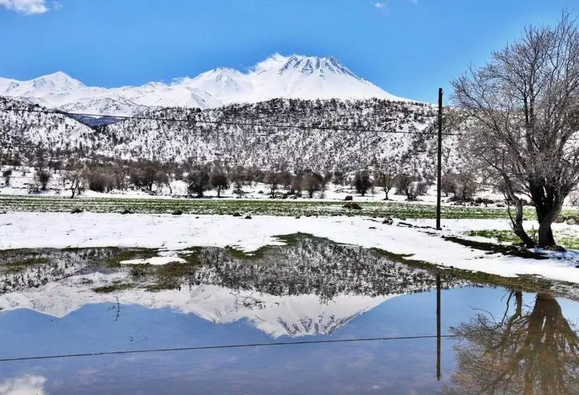 Karbeyaz Hotel & Resort