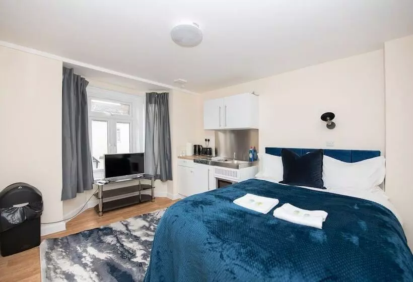 Modern Studio Apartments In Castle St