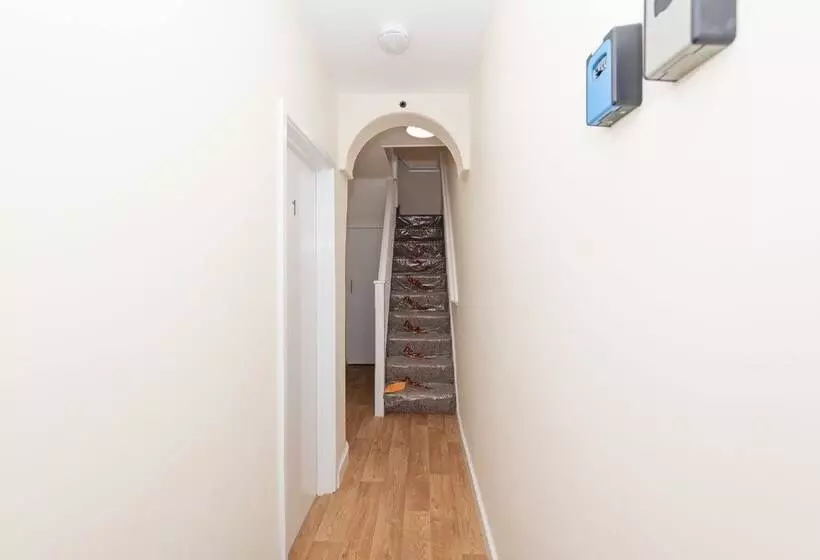 Modern Studio Apartments In Castle St