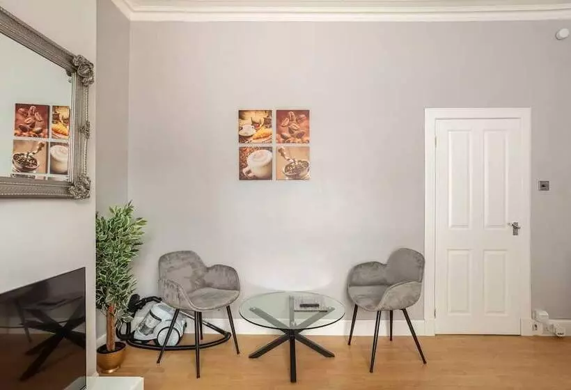 1br Summit Holburn   Cosy Flat With Ultrafast Wifi