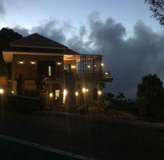 ベッドアンドブレックファースト D Rus Hill Munduk