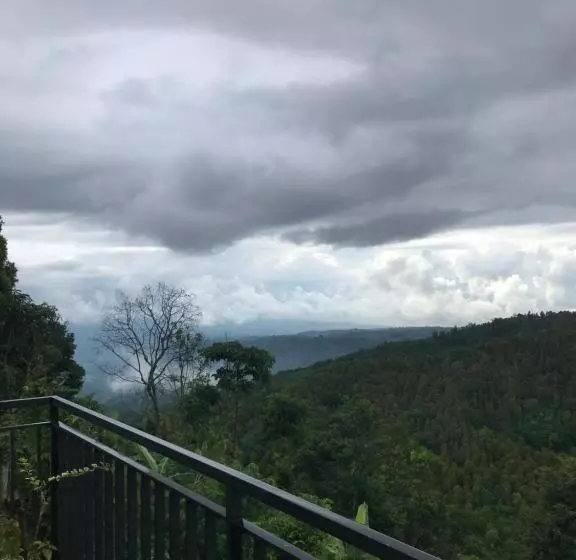 تختخواب و صبحانه D Rus Hill Munduk
