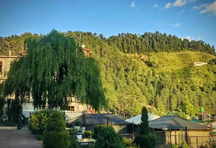 Hillcrest Resort By Dls Hotels
