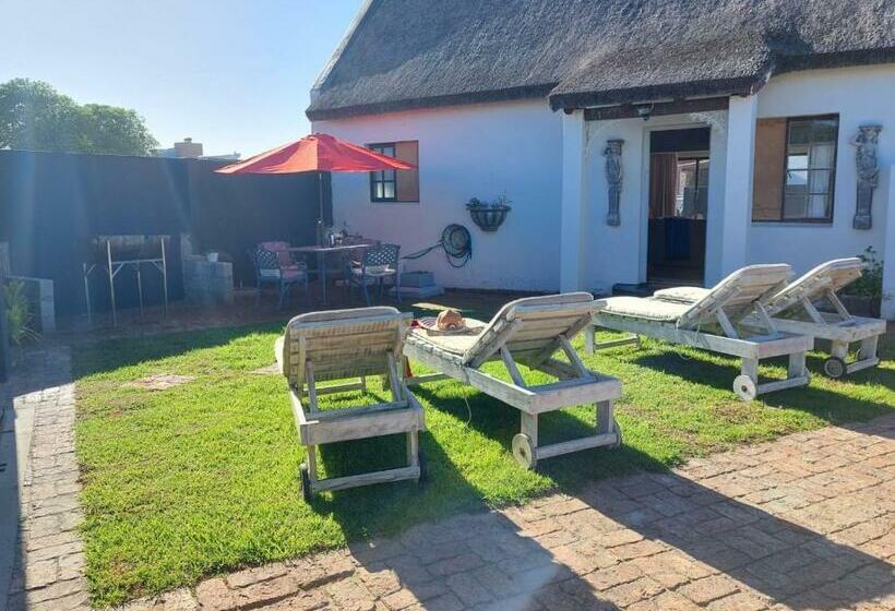 بنسيون Starfish Accommodation