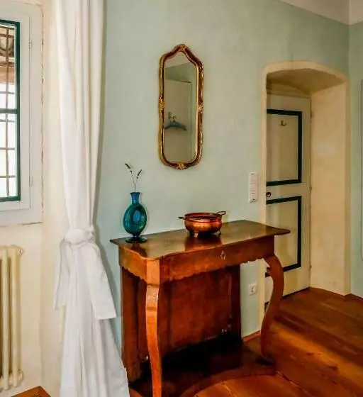 Hotelli Weinbergsuite Panholzer