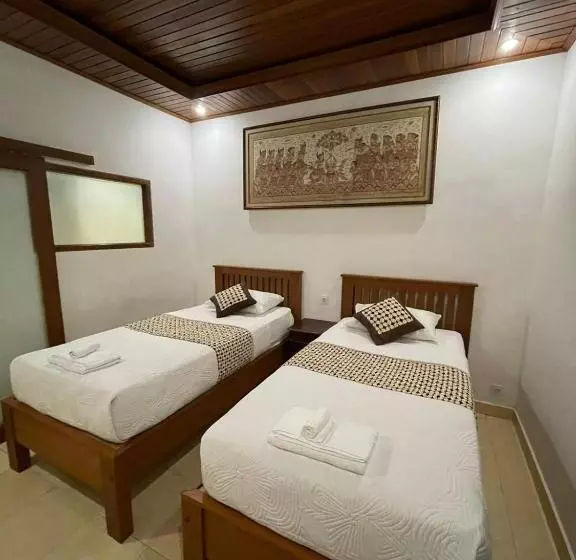 ペンション Arsa Wayan Guest House