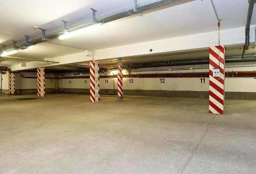 Apartmenthouse Berlin Am Görlitzer Park