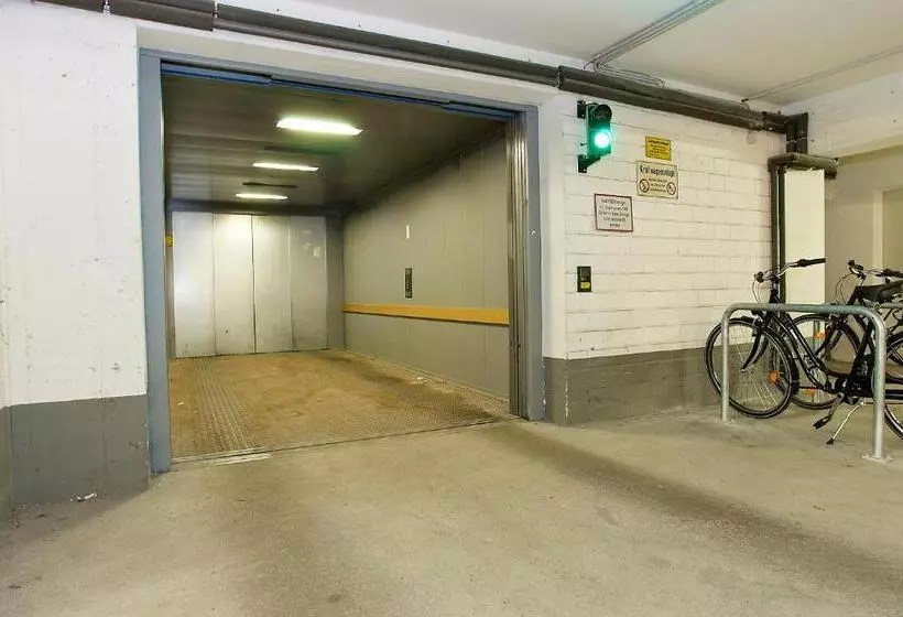 Apartmenthouse Berlin Am Görlitzer Park