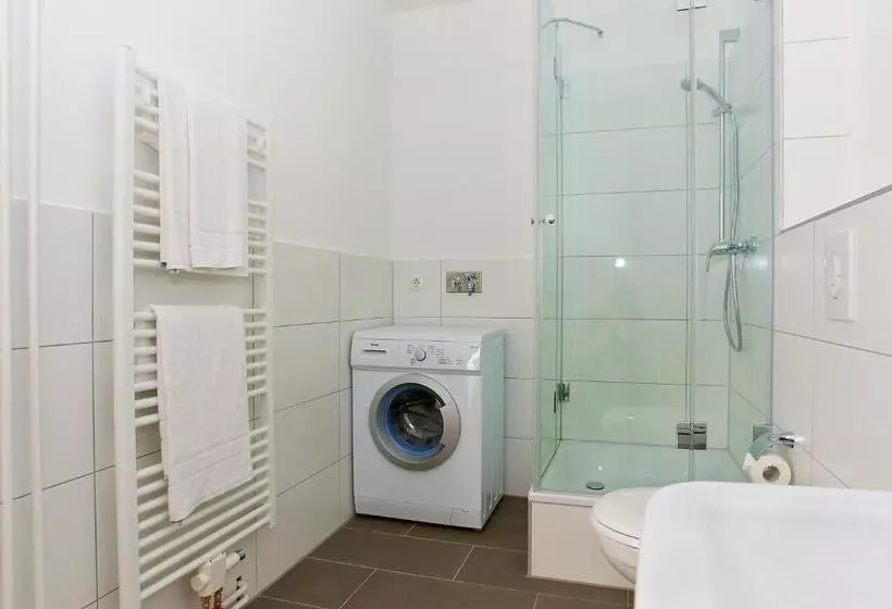 Apartmenthouse Berlin Am Görlitzer Park