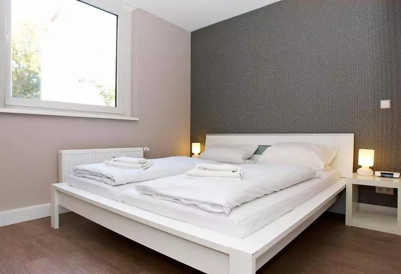 Apartmenthouse Berlin Am Görlitzer Park