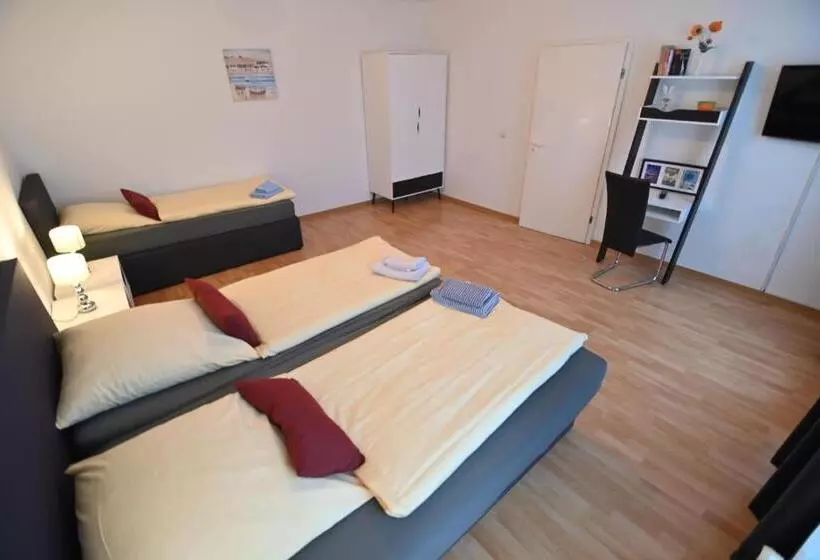 צימר Pension Am Schloss