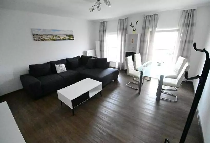 צימר Pension Am Schloss