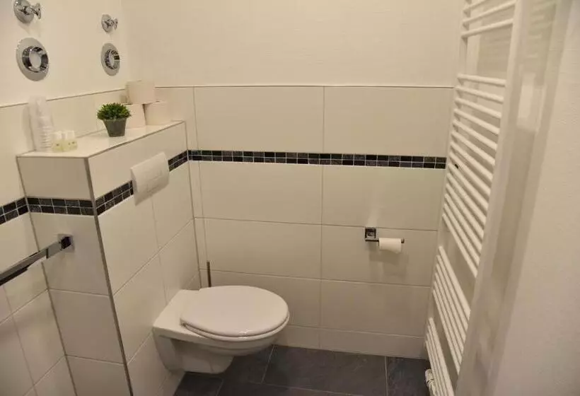 צימר Pension Am Schloss