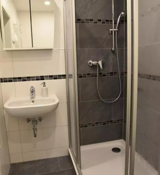 צימר Pension Am Schloss