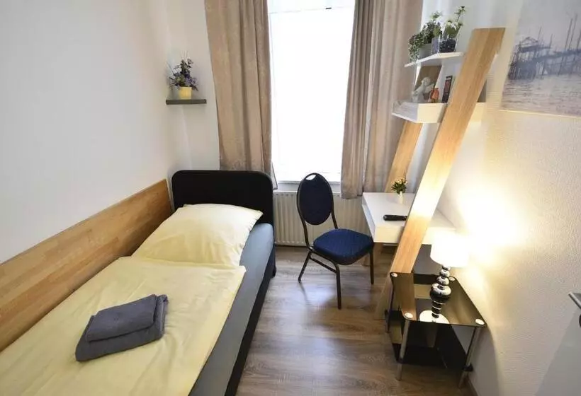 צימר Pension Am Schloss