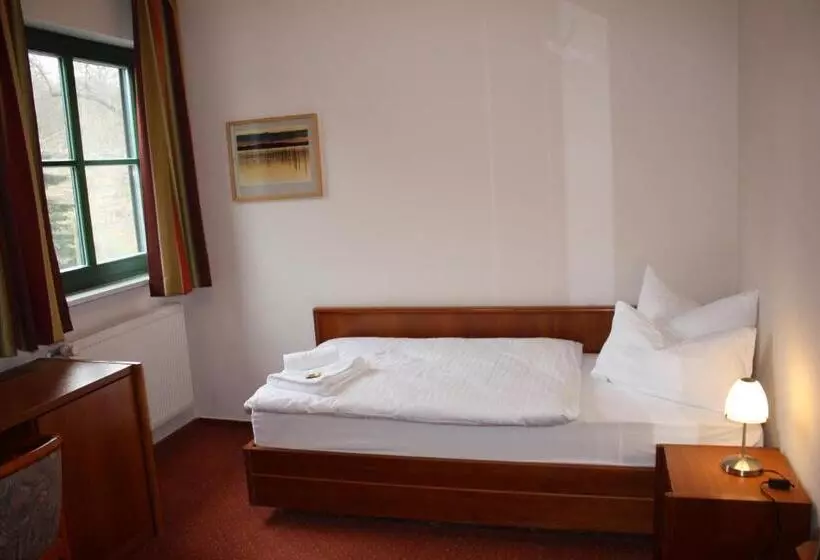 مبيت وإفطار & Restaurant Lenzer Krug