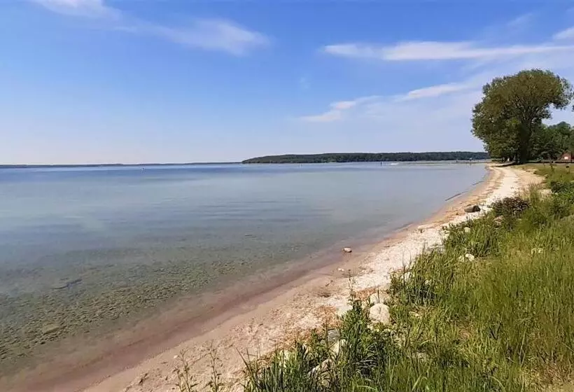 مبيت وإفطار & Restaurant Lenzer Krug