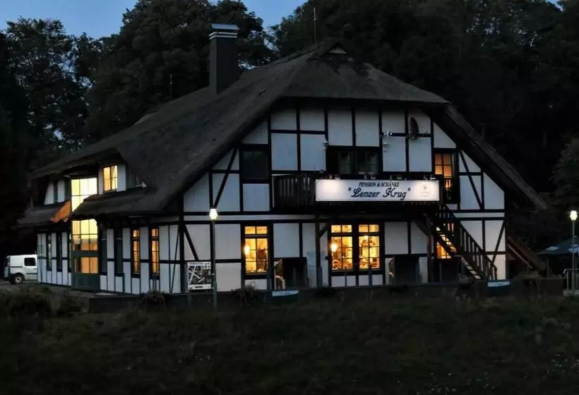 مبيت وإفطار & Restaurant Lenzer Krug
