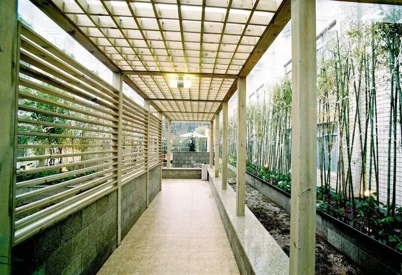 Benison Hotel Guanyin Bridge Shop