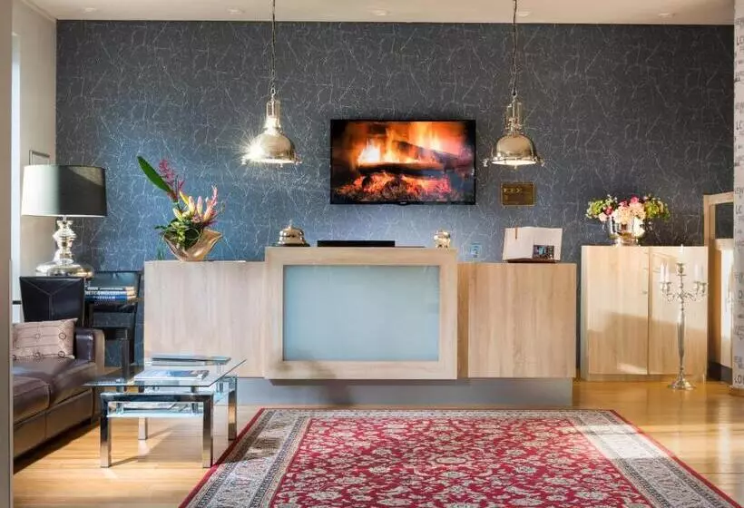 هتل Ambassador Berlin Grünau