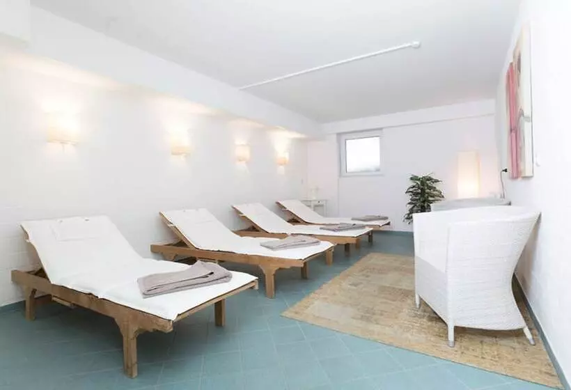 Отель Apartmenthaus Binzer Sterne