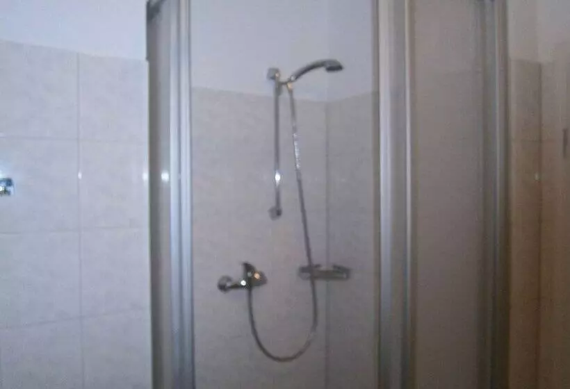 Отель Apartmenthaus Binzer Sterne