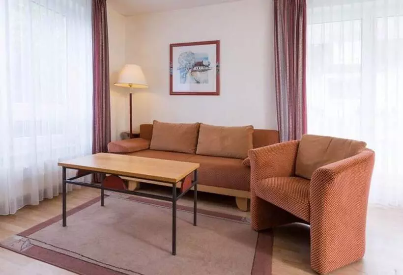 Отель Apartmenthaus Binzer Sterne