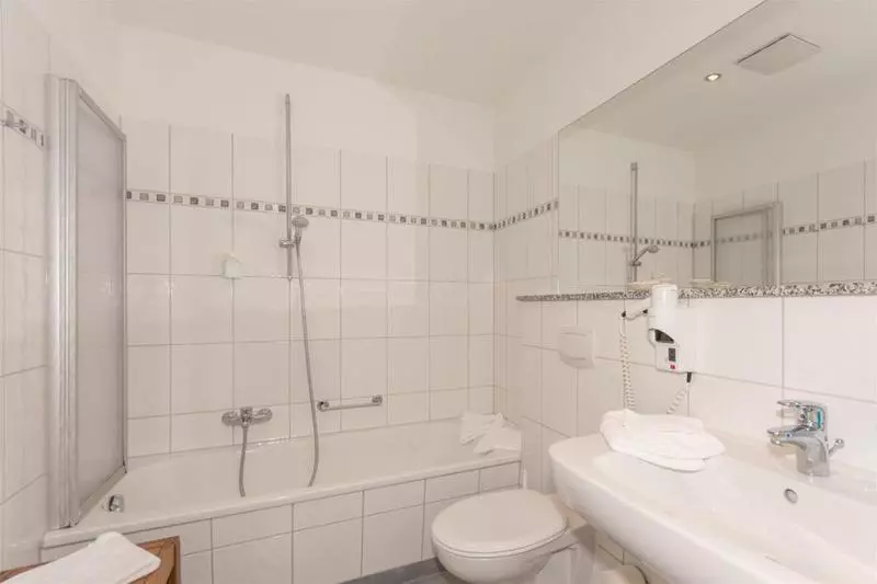 בית מלון כפרי Badehaus Goor