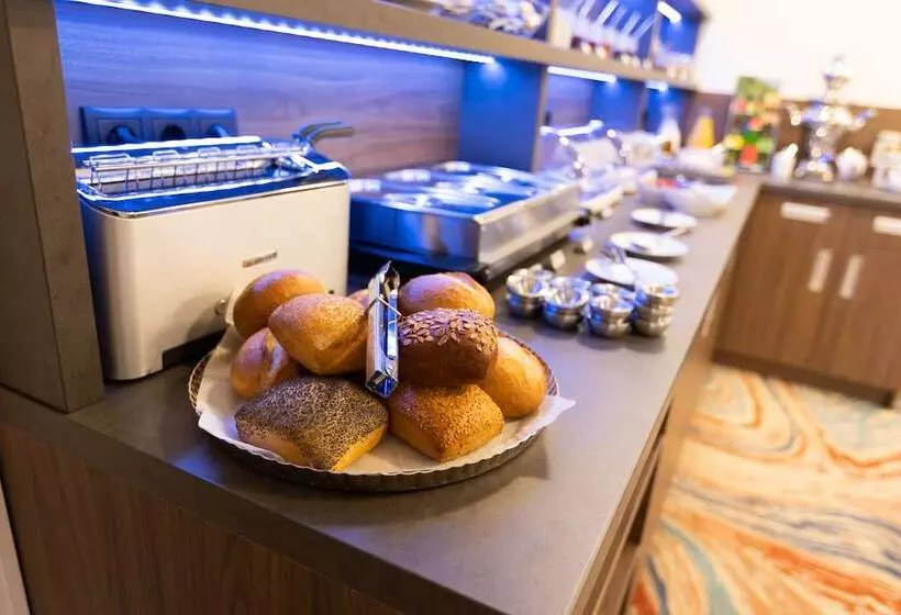 Отель Firzlaff S