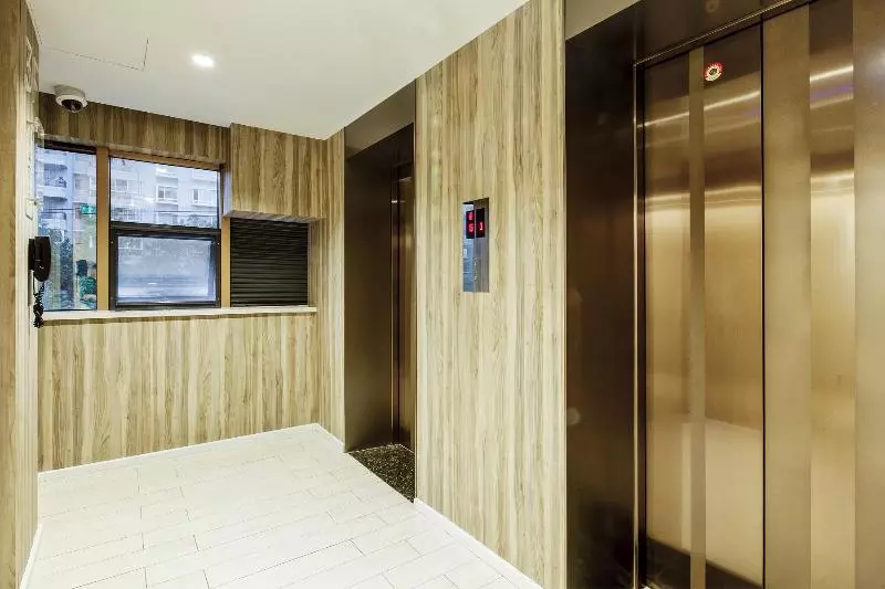 Hotel Hanting Premium  Shanghai Henglong Plaza