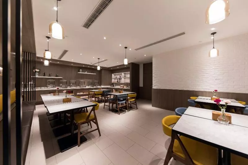 Hotel Hanting Premium  Shanghai Henglong Plaza