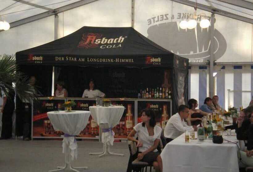 فندق Restaurant Am Berg