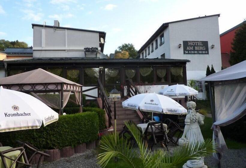 فندق Restaurant Am Berg