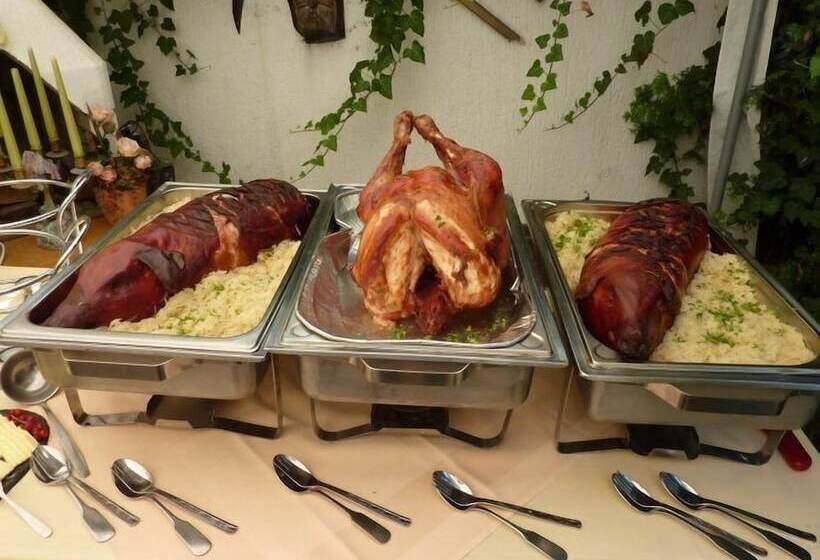 فندق Restaurant Am Berg