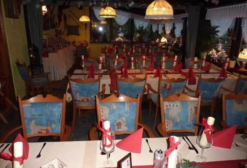 ホテル Restaurant Am Berg