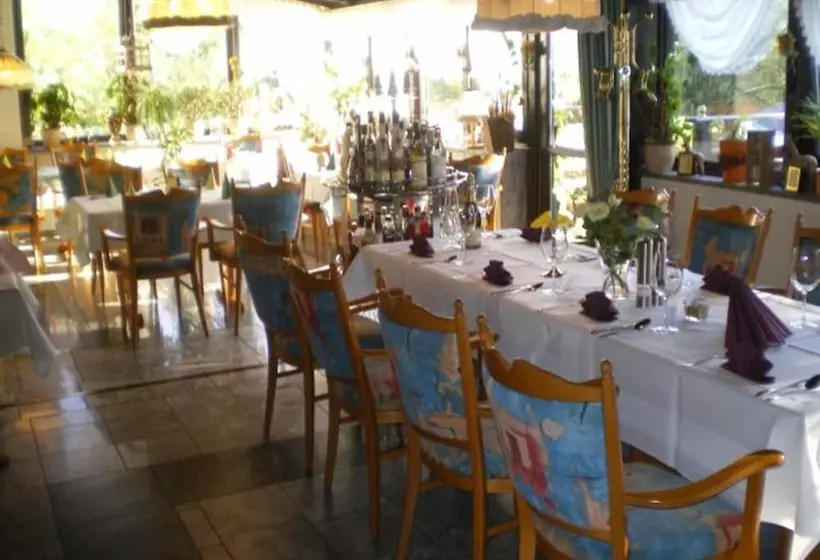 ホテル Restaurant Am Berg